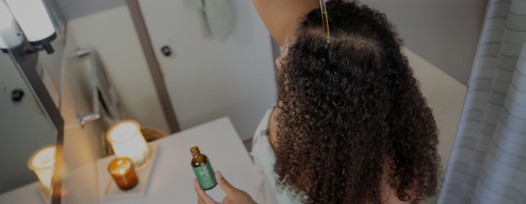 A nourishing botanical hair and skin treatment that helps soften, smooth, and condition dry and damaged hair and soothe reactive skin.